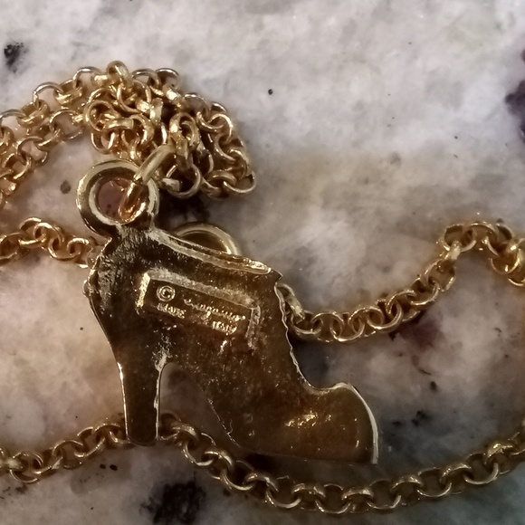 Salvatore Ferragamo 👠 shoe necklace - Picture 3 of 3